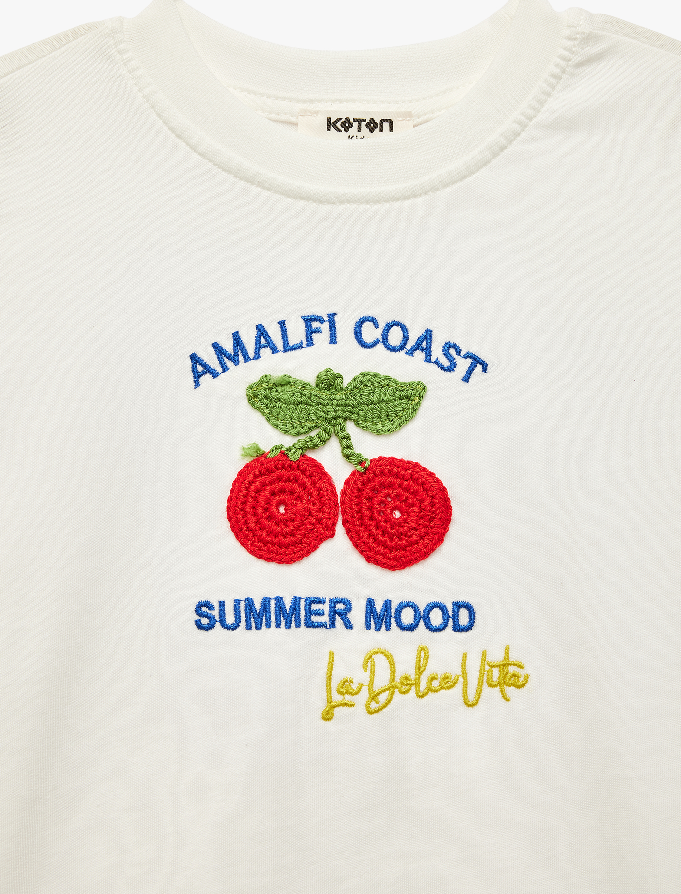  Kız Çocuk Bisiklet Yaka Kısa Kollu Kiraz Nakış Detaylı Pamuklu Tişört