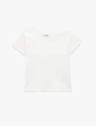 Pamuklu Kısa Kollu Slim Fit Omzu Açık Tişört