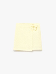 Fiyonk Detaylı Brodeli Şort Etek