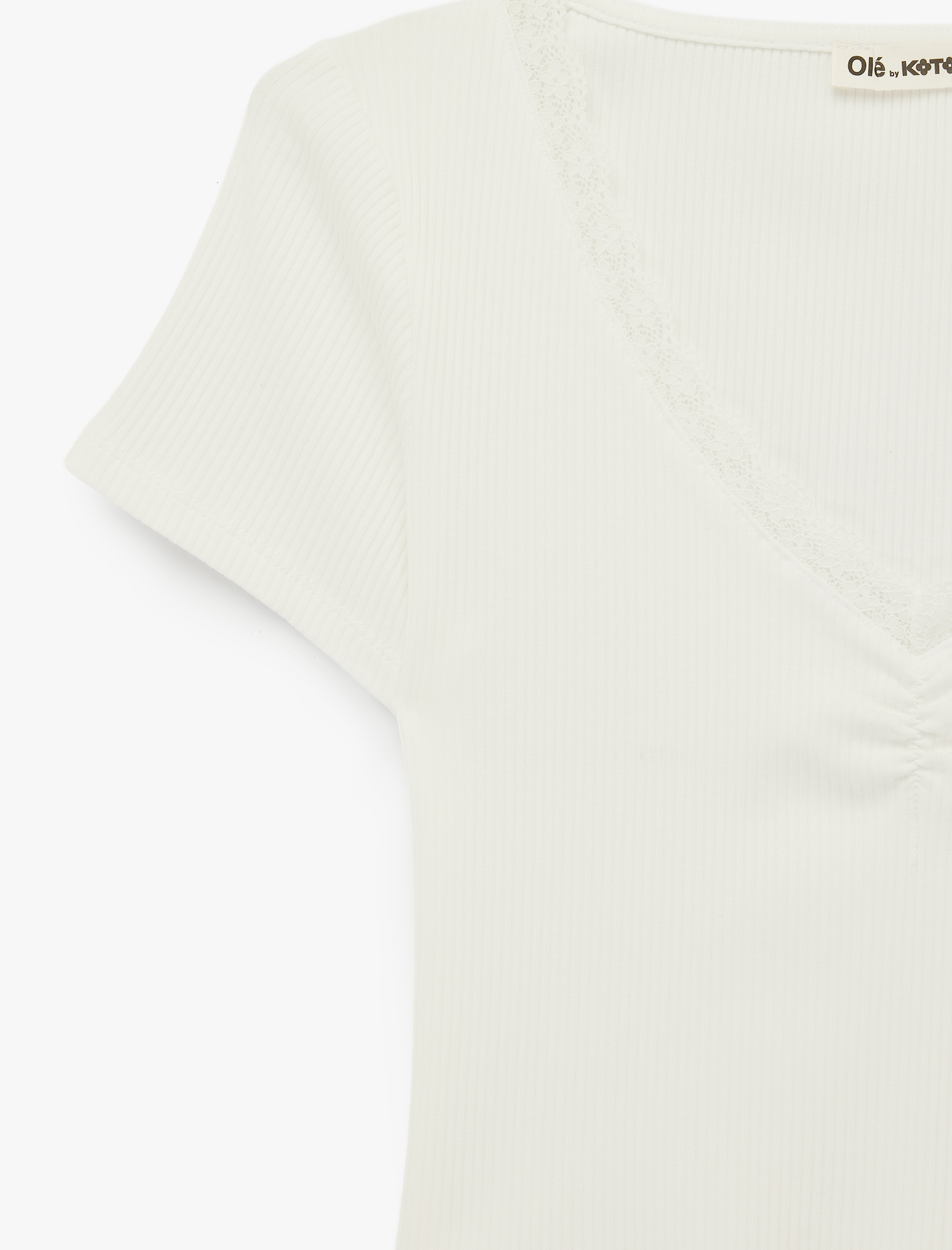   Pamuklu Büzgülü Kısa Kollu Dantel Detaylı V Yaka Tişört