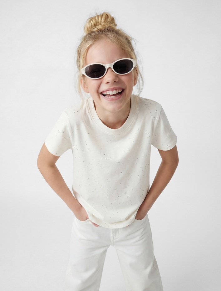 Kız Çocuk Sim Detaylı Bisiklet Yaka Kısa Kollu Pamuklu Tişört