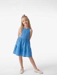 Brodeli Katlı Kolsuz Halter Yaka Elbise