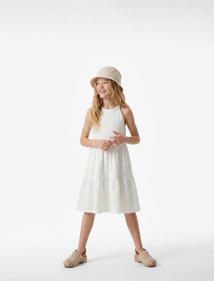 Kız Çocuk Brodeli Katlı Kolsuz Halter Yaka Elbise