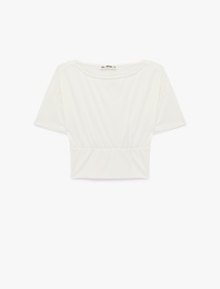 Kısa Kollu Viskon Karışımlı Kayık Yaka Crop Tişört