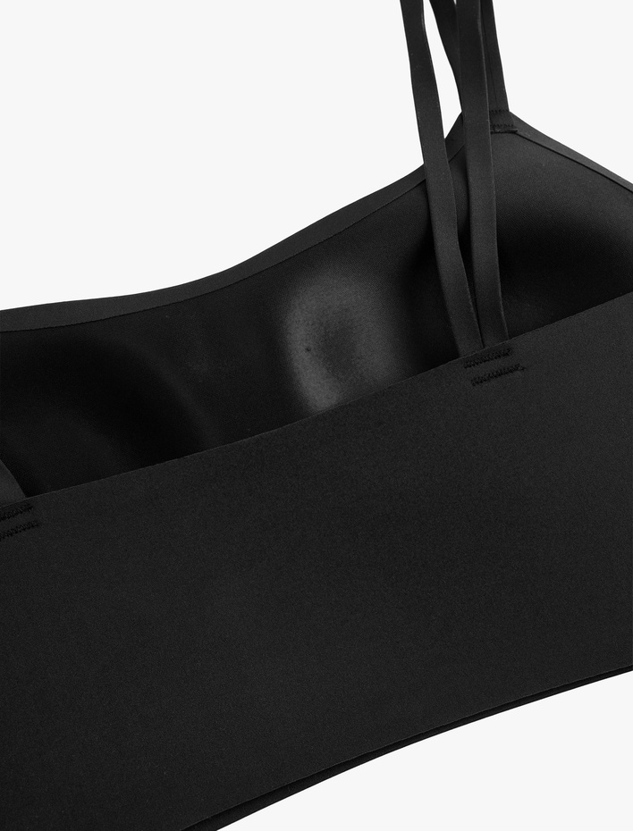  İnce Askılı Slim Fit Kolsuz Kaplı Sporcu Sütyeni