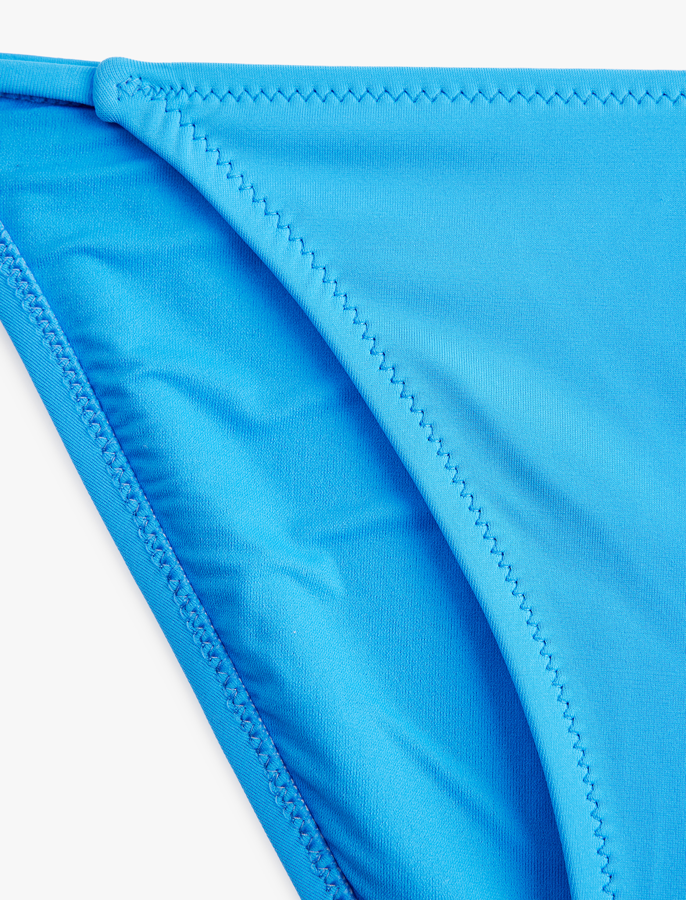   Yanları Bağlamalı İpli Bikini Altı