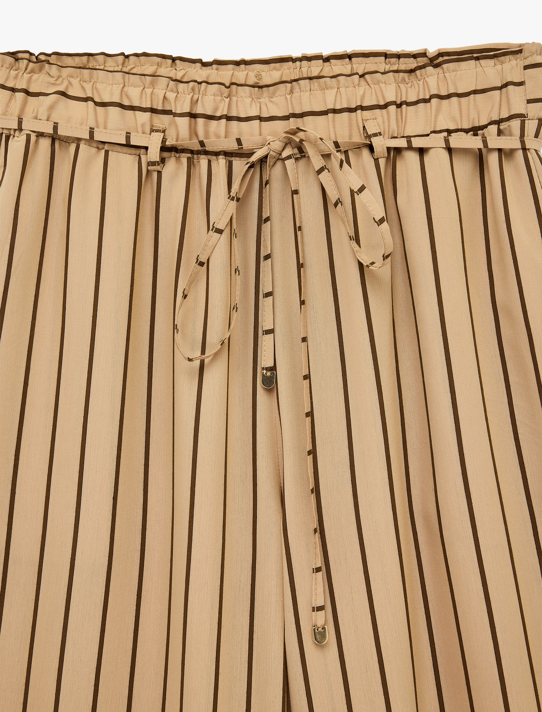   Beli Lastikli Bağlamalı Viskon Salda Kumaş Cep Detaylı Geniş Paça Çizgili Pantolon