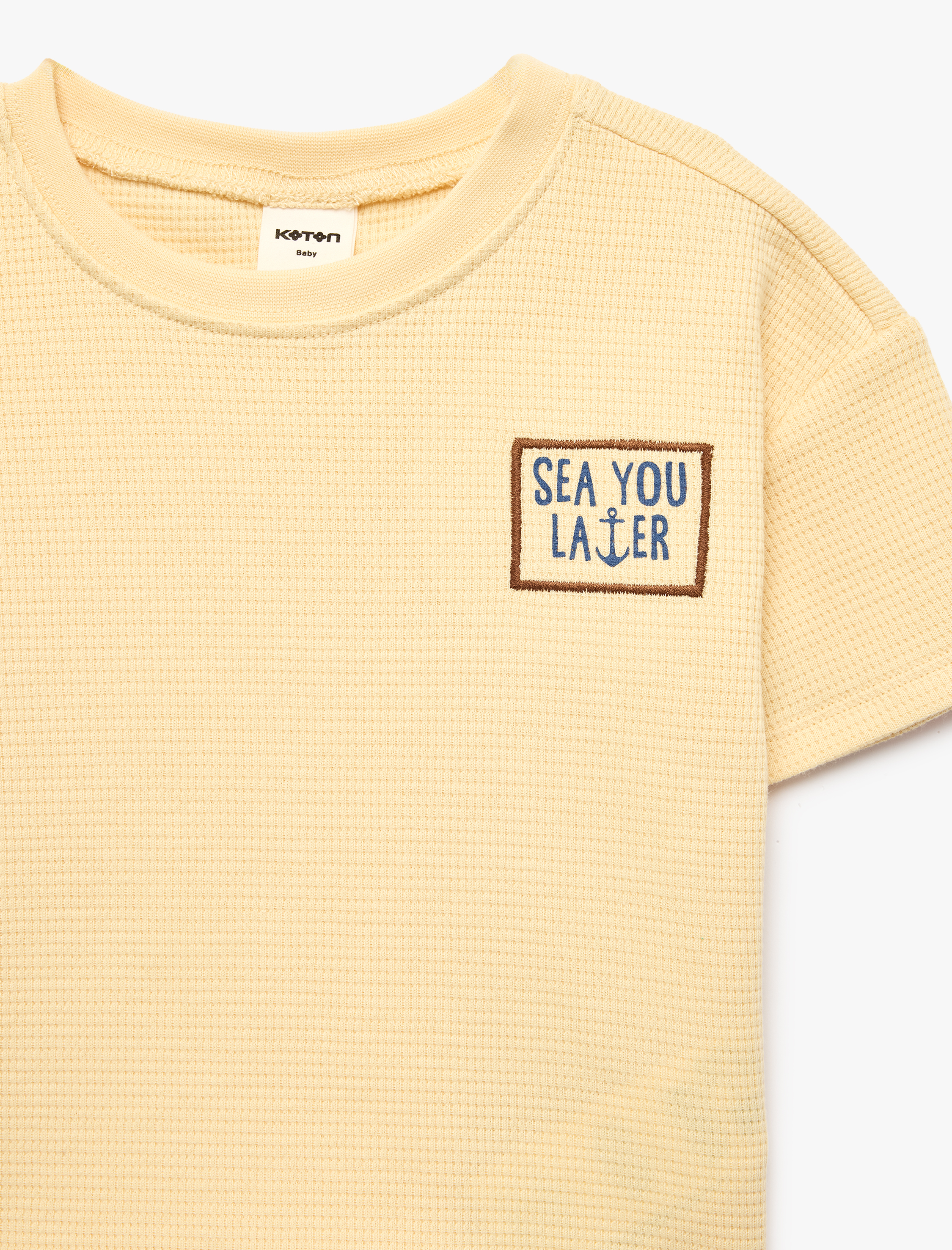  Erkek Bebek Kısa Kollu Bisiklet Yaka Nakışlı Pamuklu Oversize Tişört