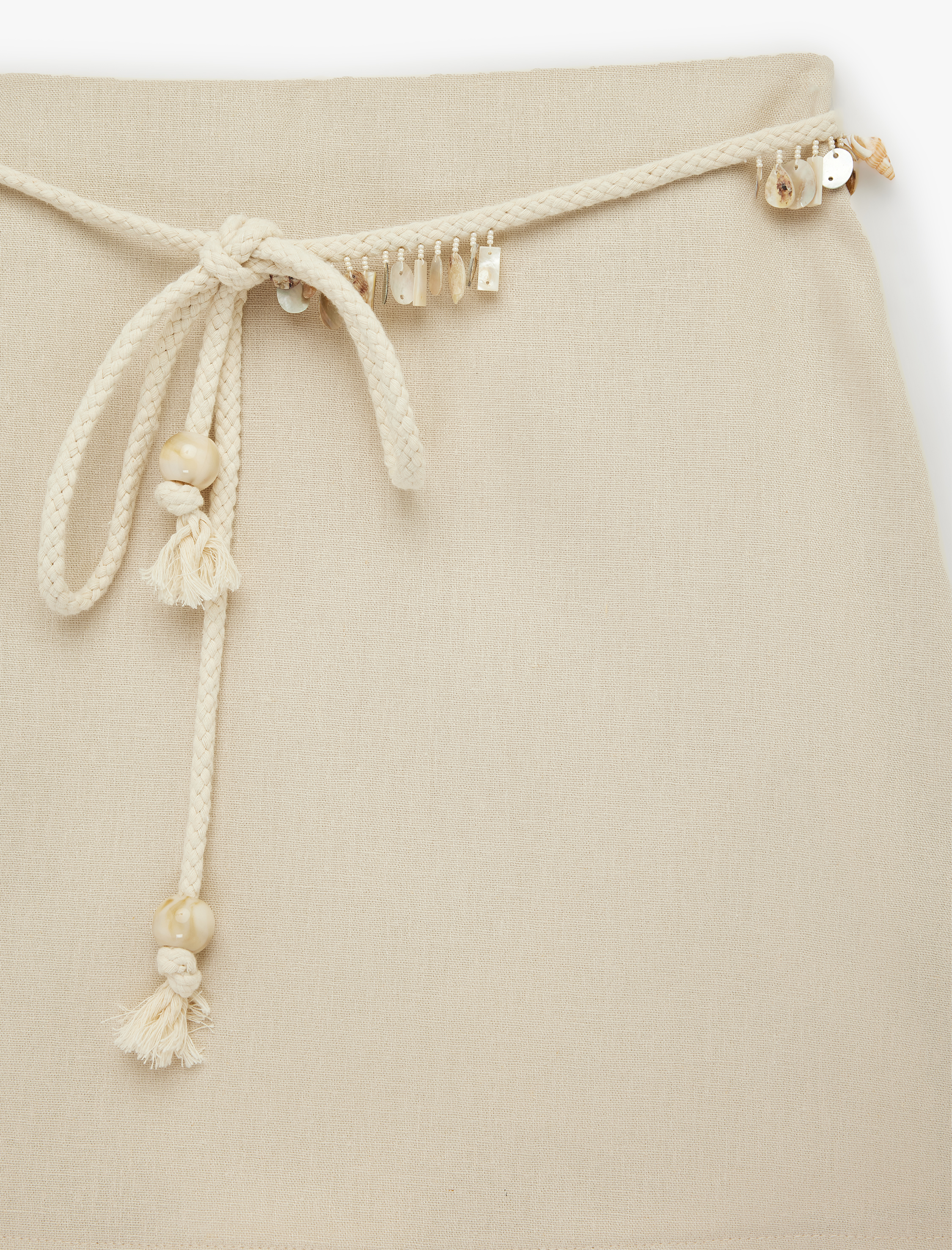   Boncuklu Kemer Detaylı A Kesim Mini Keten Etek