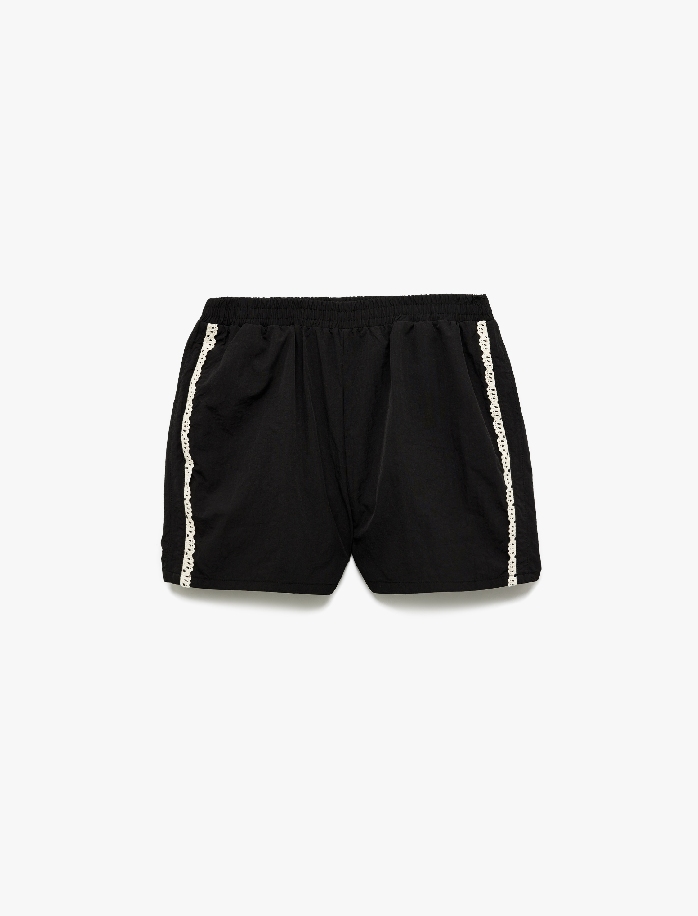   Normal Bel Dantel Detaylı Paraşüt Çizgili Mini Şort