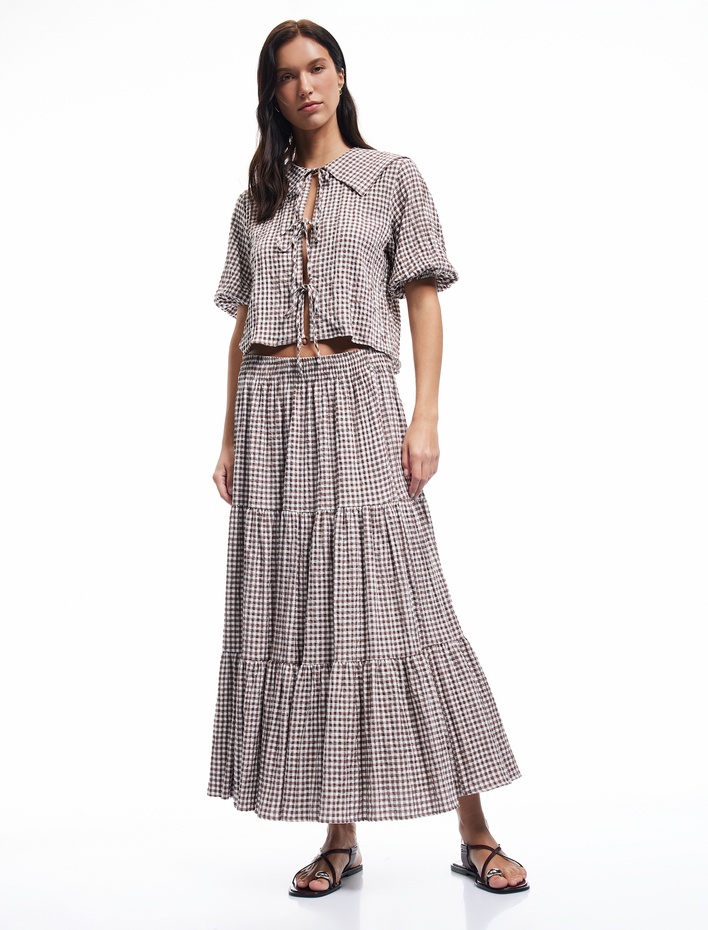  Gömlek Yaka Yarım Balon Kollu Bağcıklı Fiyonk Detaylı Pötikareli Crop Bluz