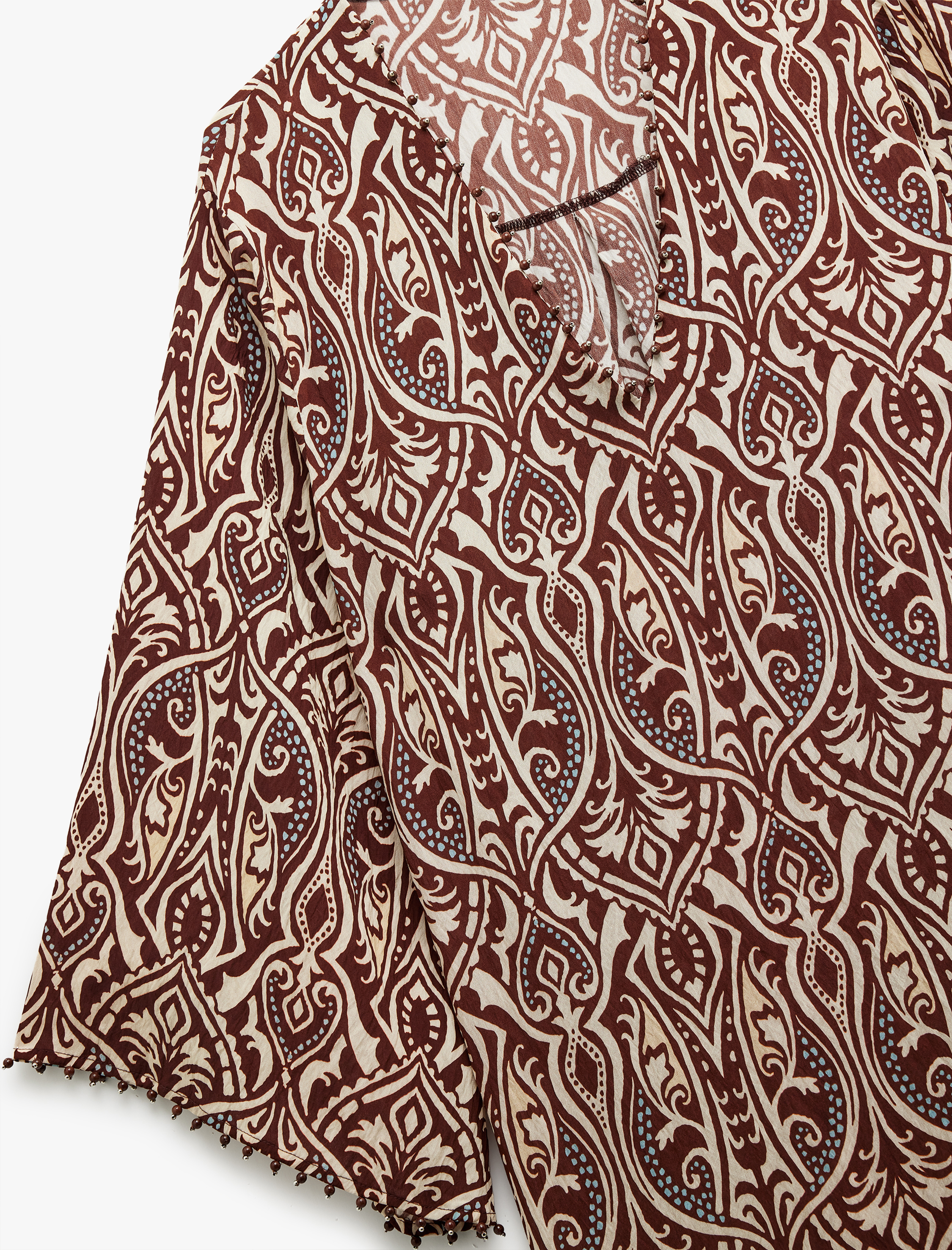   Koton X Melis Ağazat - Yırtmaç Detaylı Etnik Desenli Uzun Geniş Kollu V Yaka Kimono Elbise