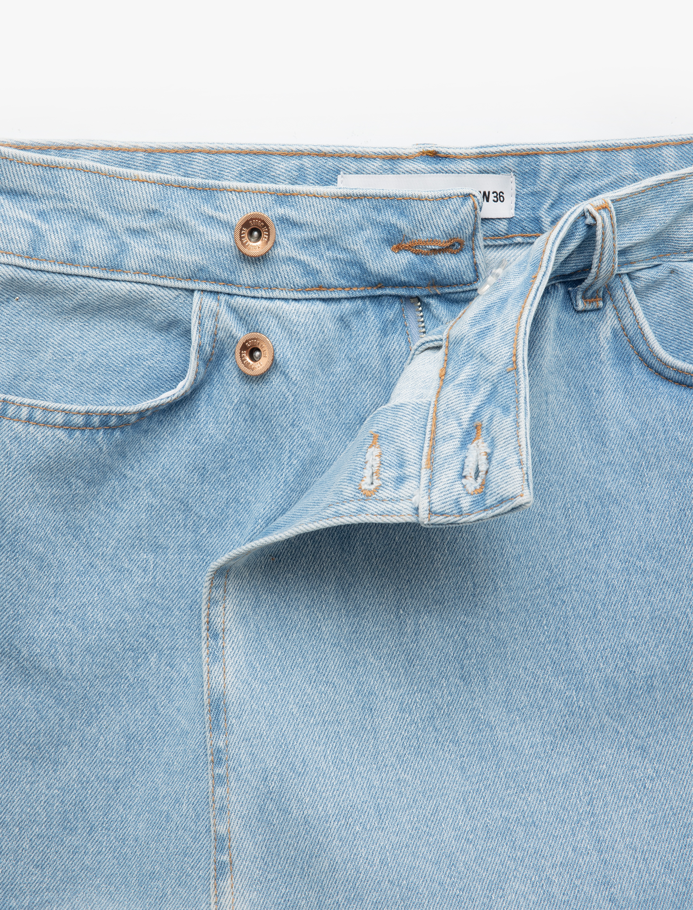   Pamuklu Düğme Detaylı Cepli Asimetrik Mini Denim Şort Etek