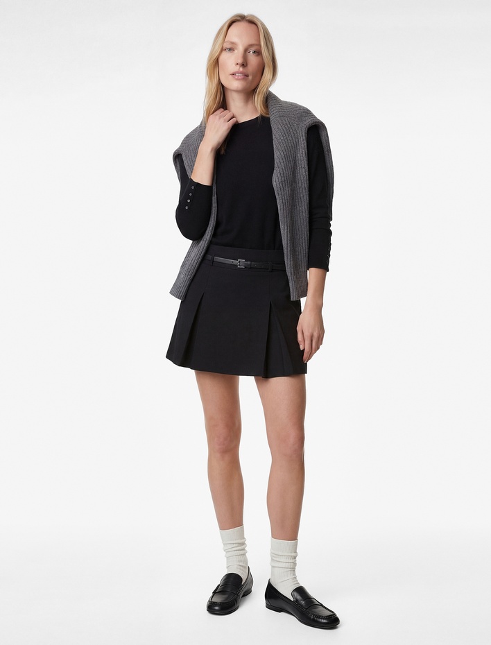  Pile Detaylı Kemerli Mini Etek