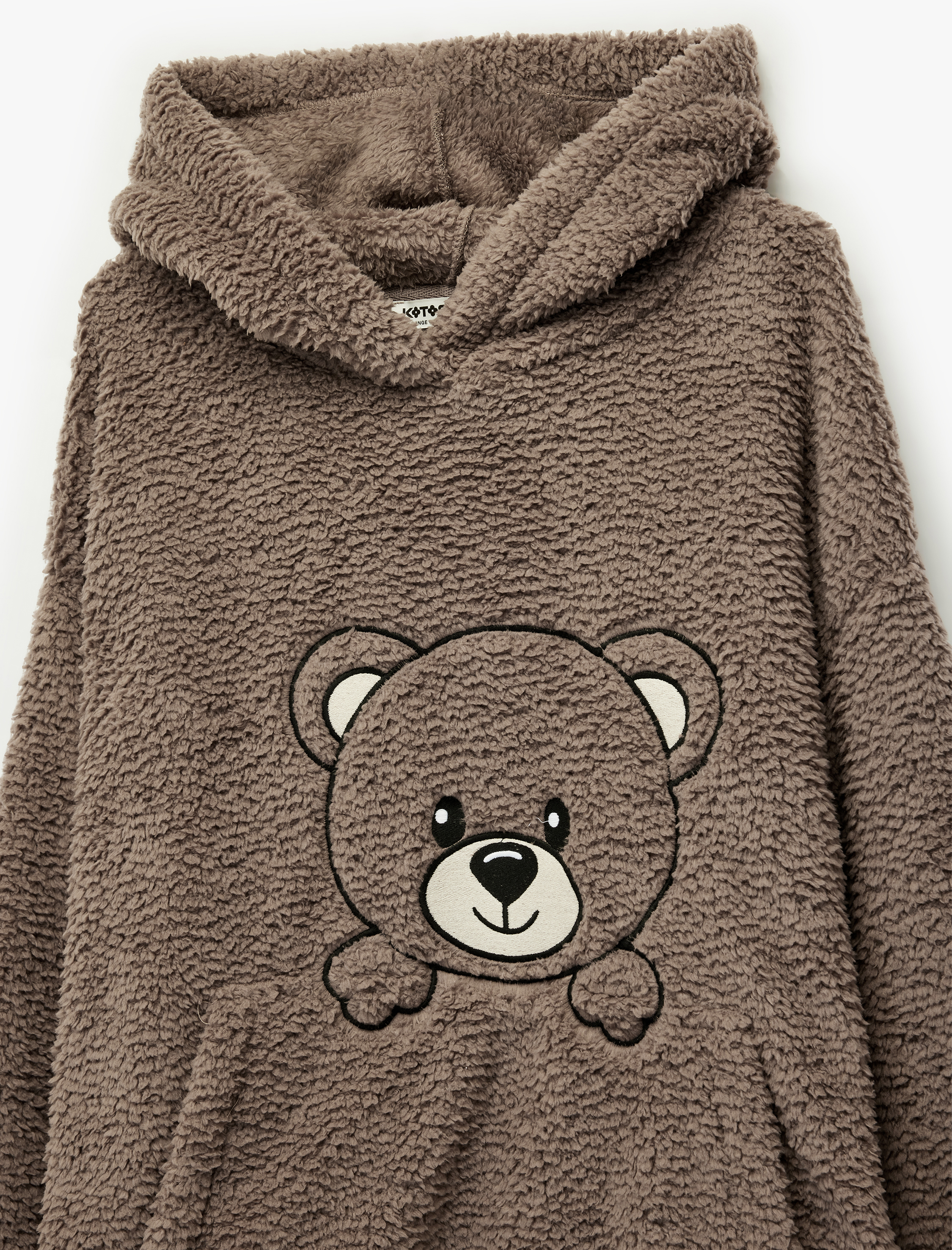   Ayıcık İşlemeli Uzun Kollu Kapüşonlu Oversize Peluş Sabahlık