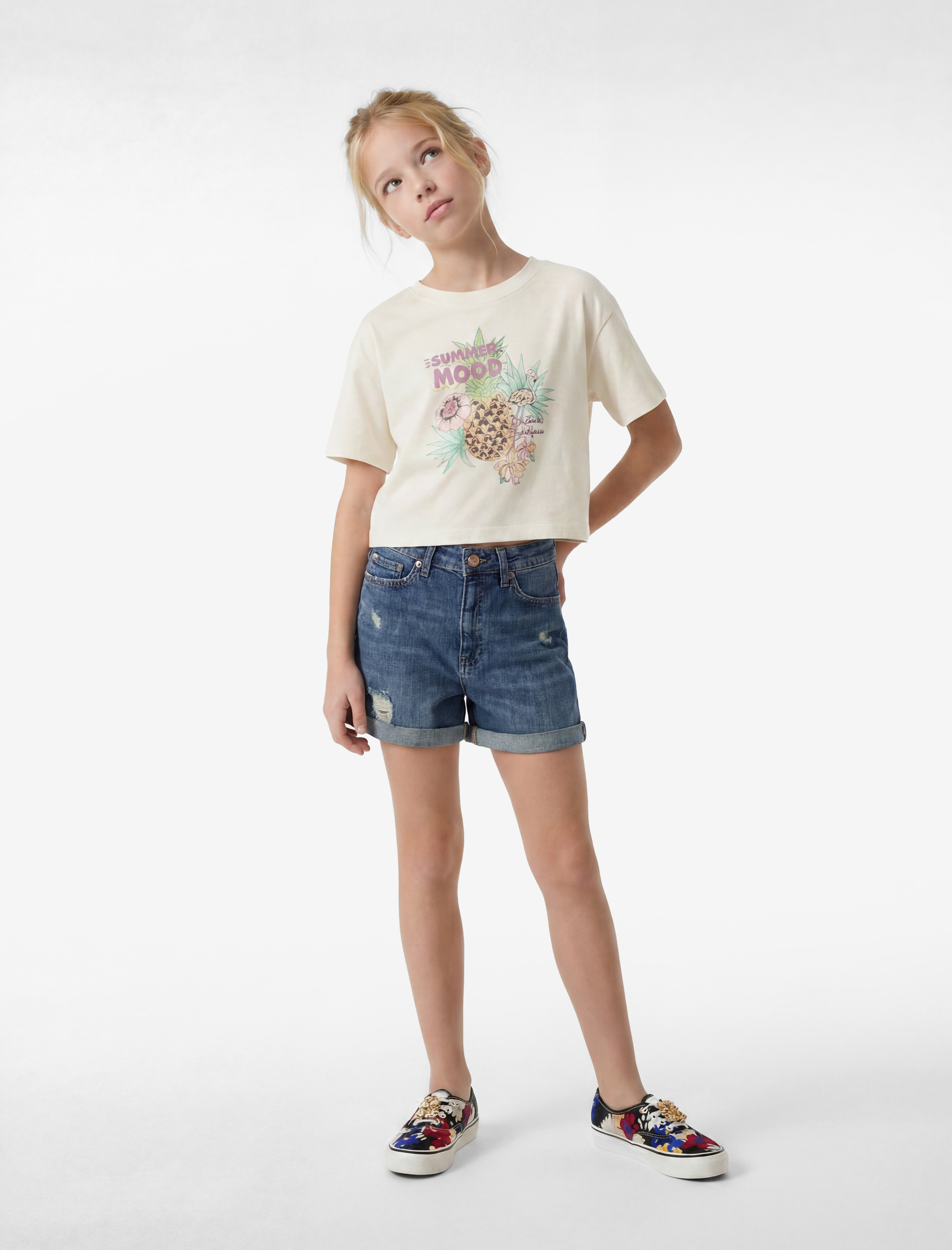  Kız Çocuk Baskılı Kısa Kollu Bisiklet Yaka Pullu Payetli Pamuklu Tişört