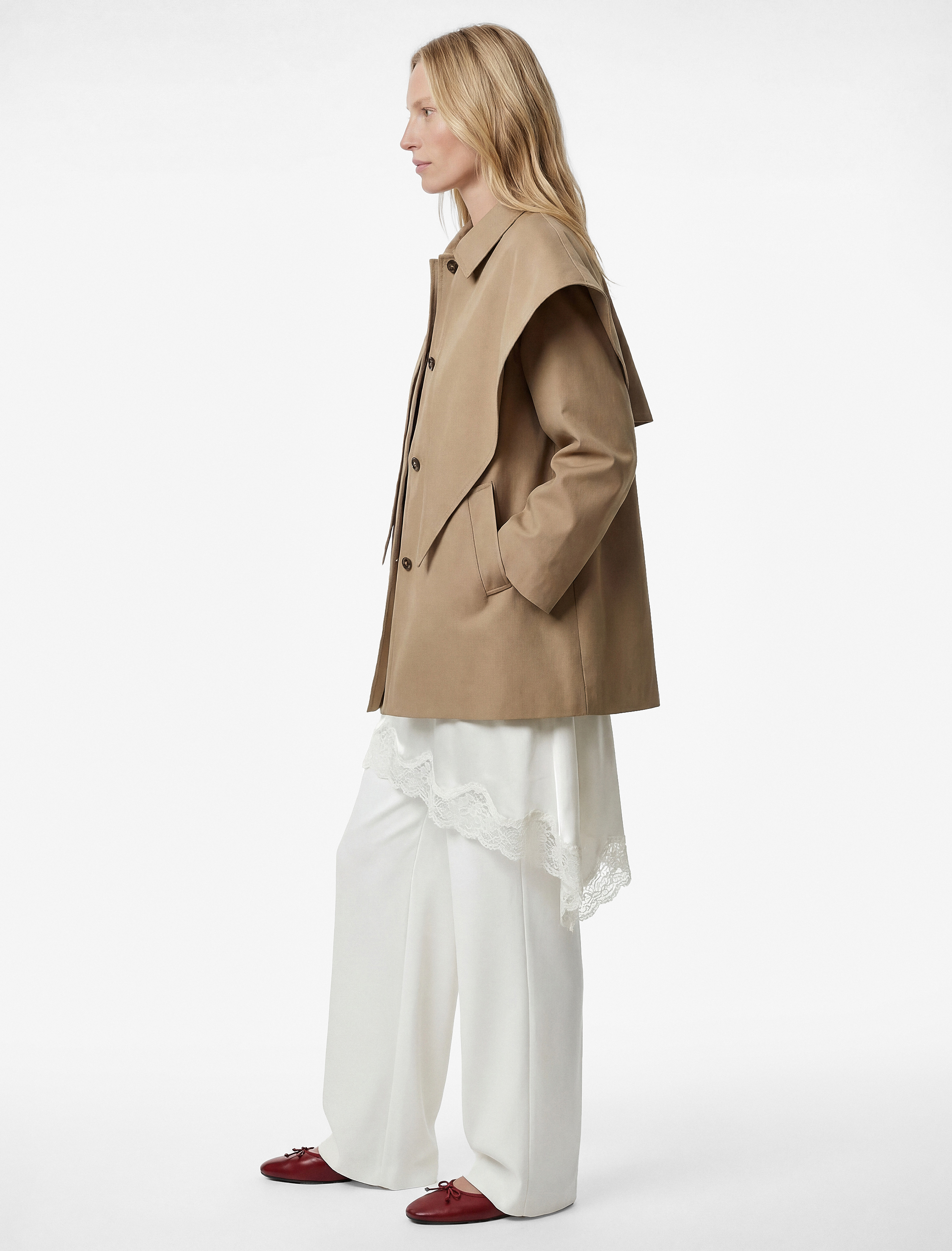   Gabardin Kumaş Uzun Kollu Cepli Düğmeli Pelerin Detaylı Oversize Trençkot