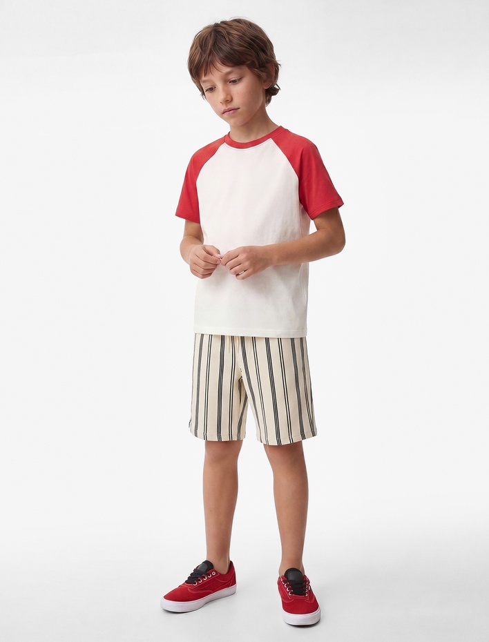 Erkek Çocuk Beli Bağcıklı Pamuklu Dokulu Çizgili  Şort