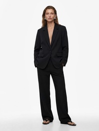 Slim Fit Uzun Kollu Düğmeli Cepli Geniş Yaka Blazer Ceket