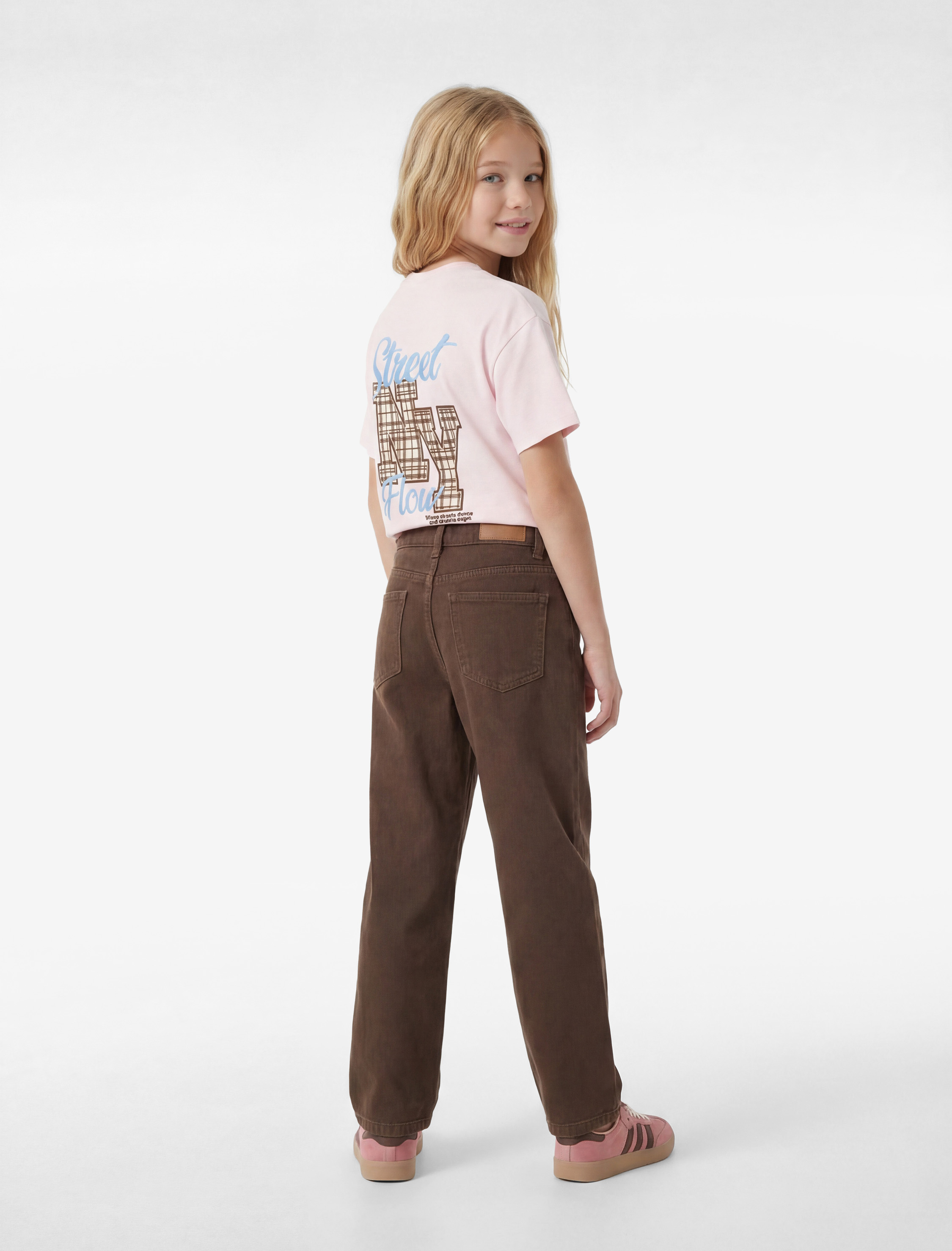  Kız Çocuk Pamuk Kısa Kollu Bisiklet Yaka Önü ve Arkası Nakış ve Ekose Aplike Detaylı Tişört