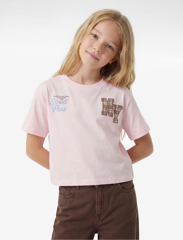 Kız Çocuk Pamuk Kısa Kollu Bisiklet Yaka Önü ve Arkası Nakış ve Ekose Aplike Detaylı Tişört