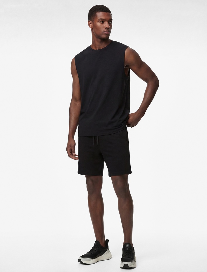  Straight Fit Cepli Pike Kumaş Bermuda Beli Bağcıklı Spor Şort