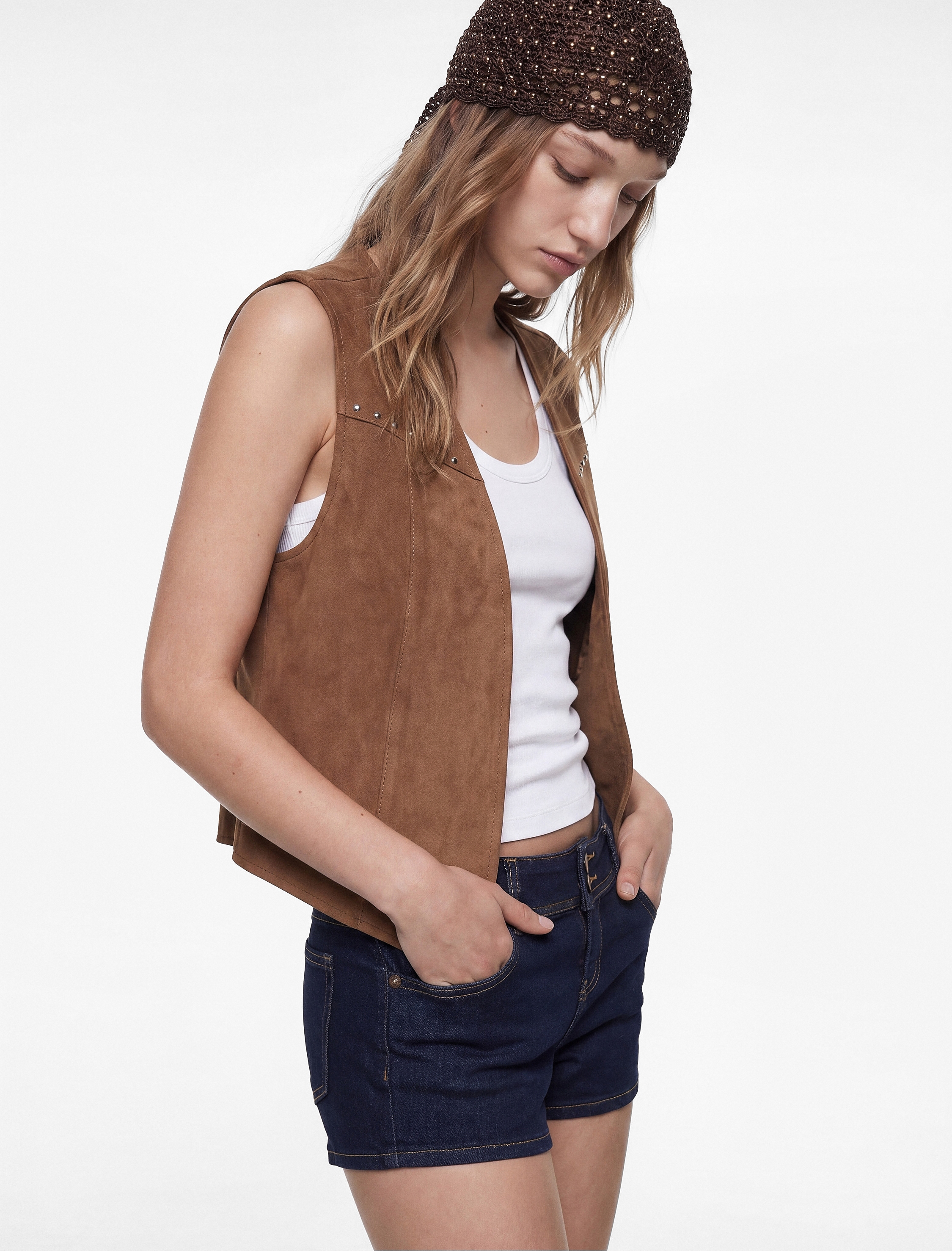   Standart Bel Düğmeli Cepli Ekstra Mini Denim Şort