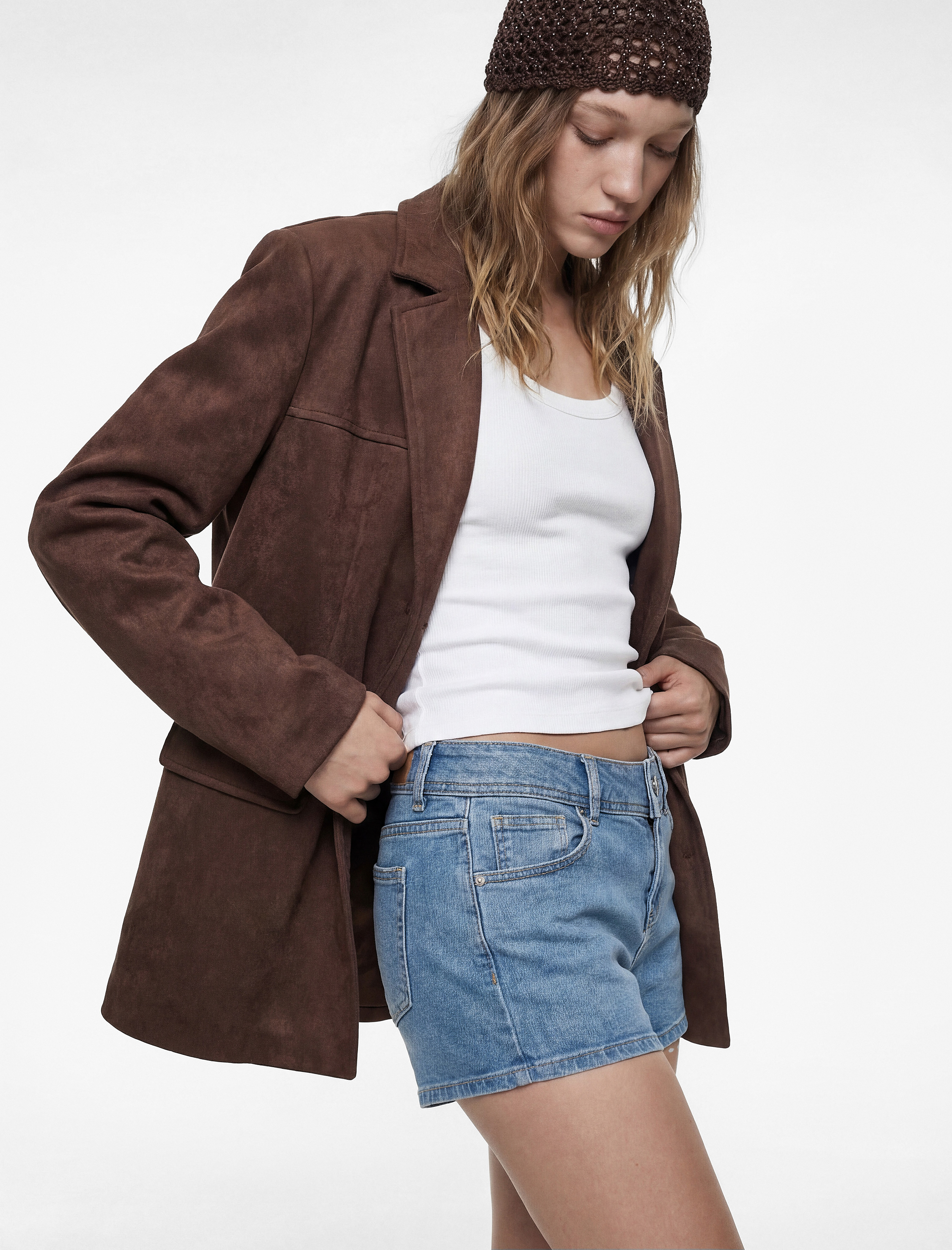   Standart Bel Düğmeli Cepli Ekstra Mini Denim Şort