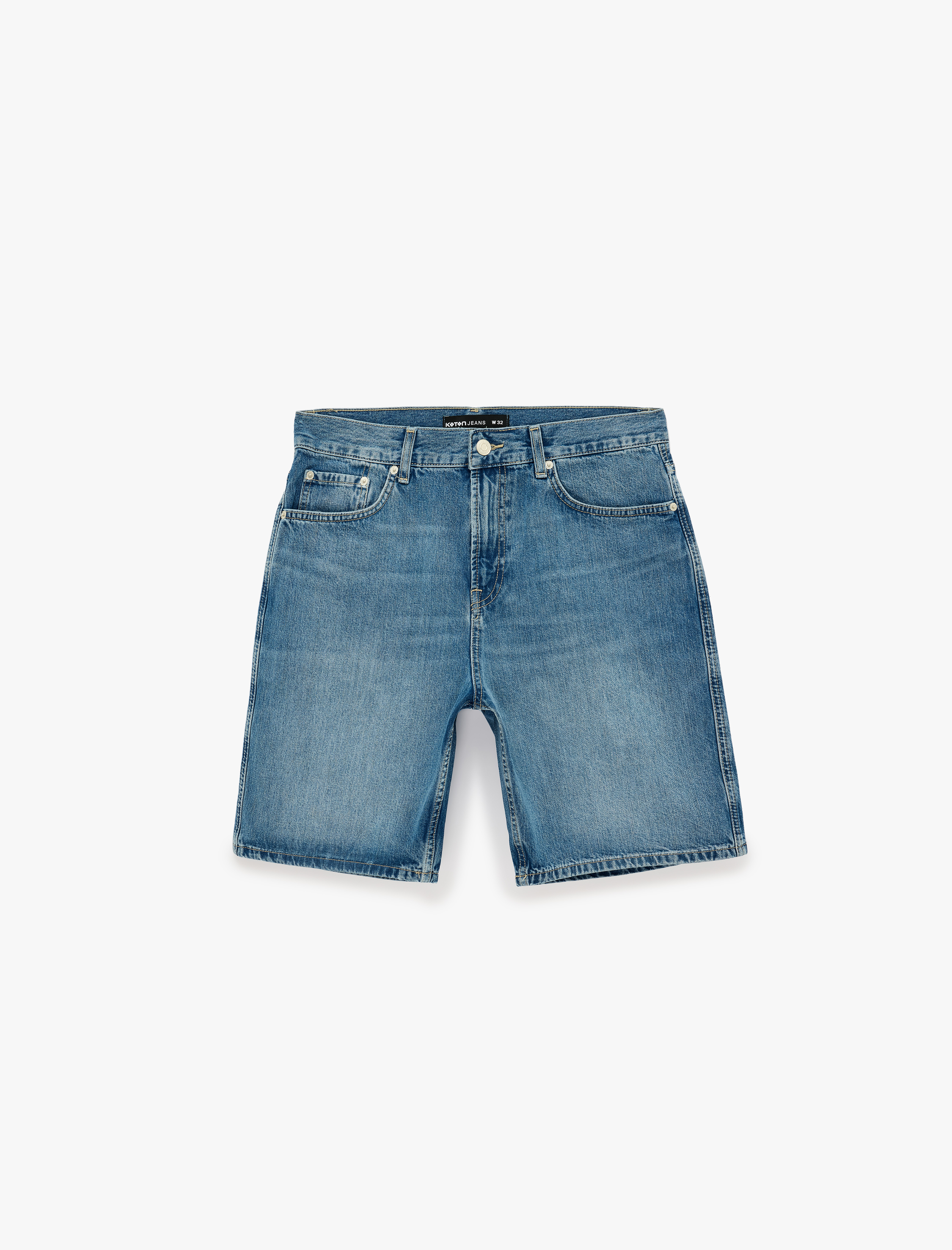   Pamuklu Cepli Bermuda Straight Fit Jean Şort