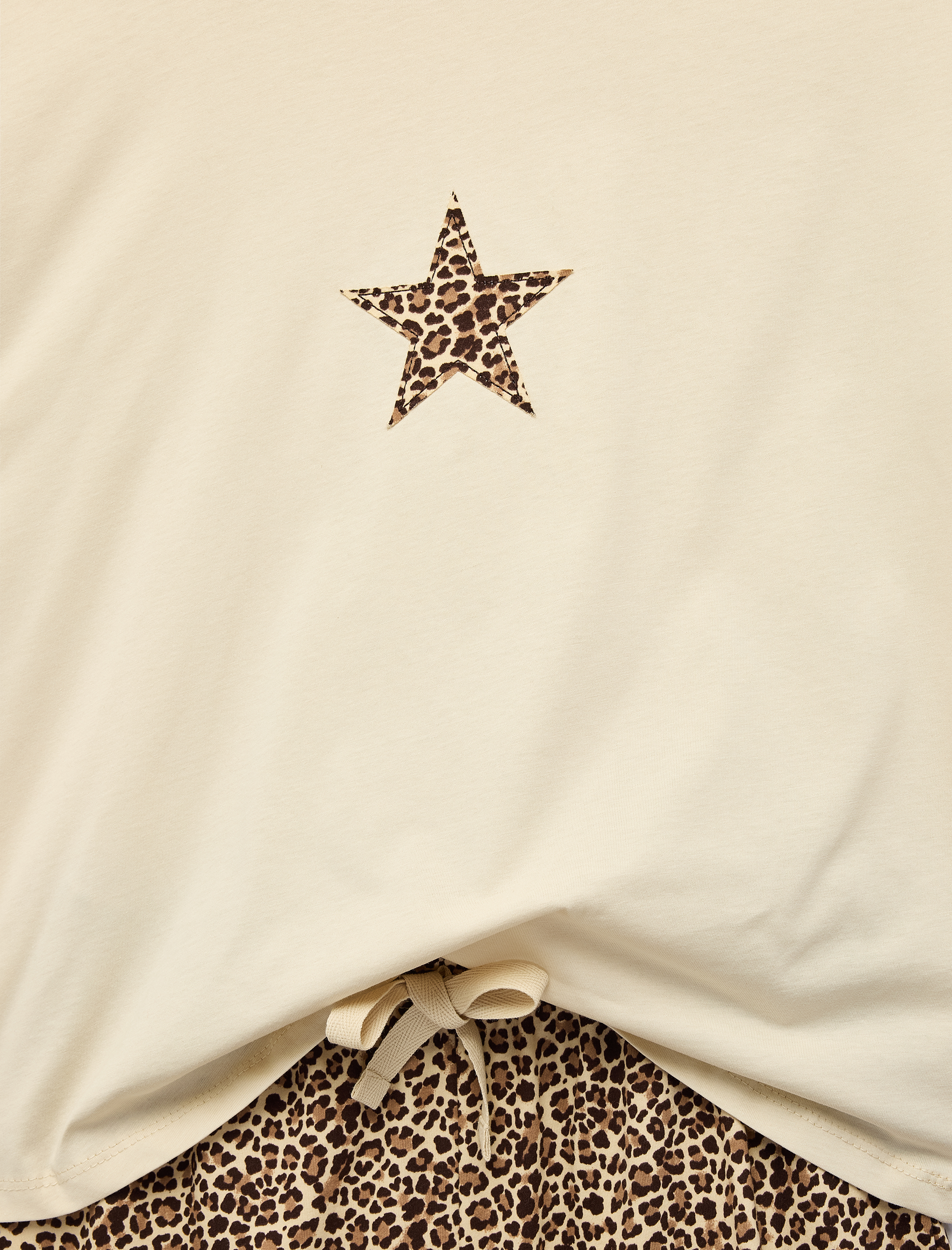   Pamuklu Kısa Kollu Tişört Leopar Desenli Şortlu Pijama Takımı