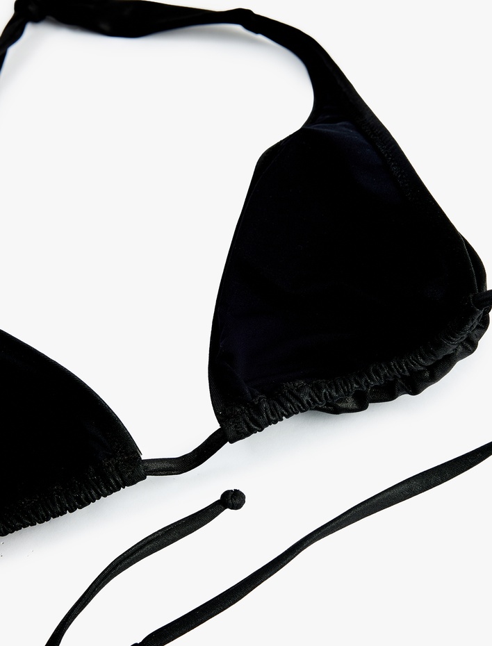  Saten Yüzeyli Parlak Üçgen Bikini Üstü