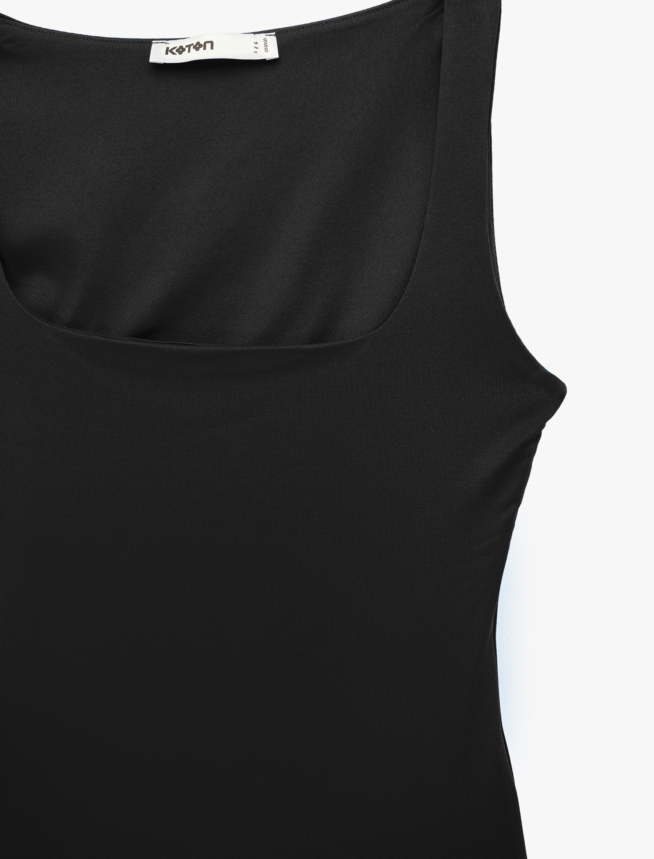   Slim Fit Yuvarlak Yaka Kolsuz Top