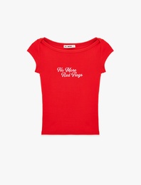 Modal Karışımlı Kayık Yaka Kısa Kollu Slim Fit Crop Baskılı Tişört