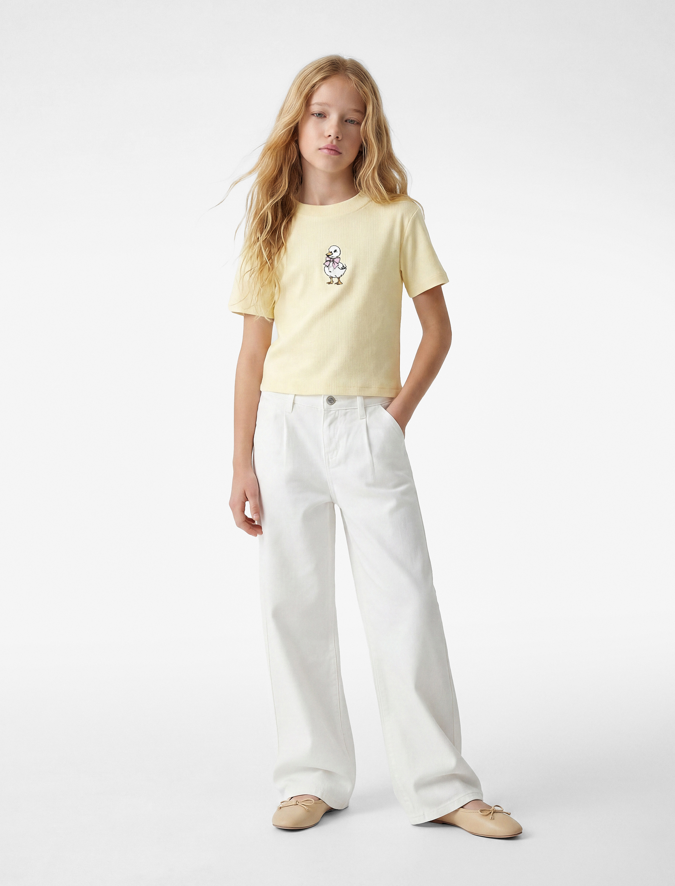  Kız Çocuk Pamuklu Ördek Nakışlı Bisiklet Yaka Kısa Kollu Tişört