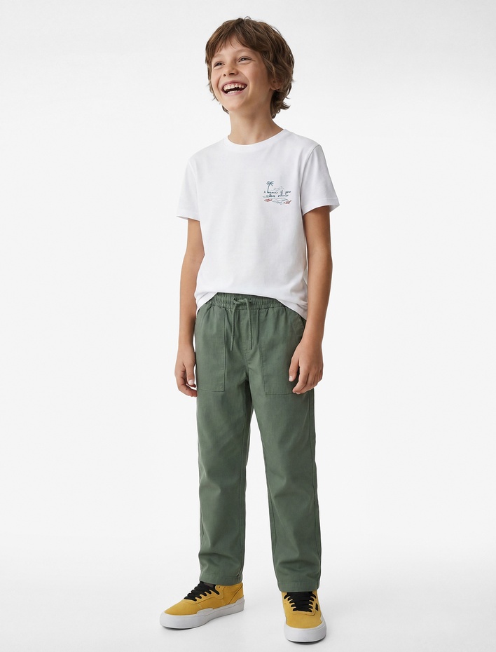 Erkek Çocuk Pamuklu Bisiklet Yaka Kısa Kollu Arkası Baskılı Tişört