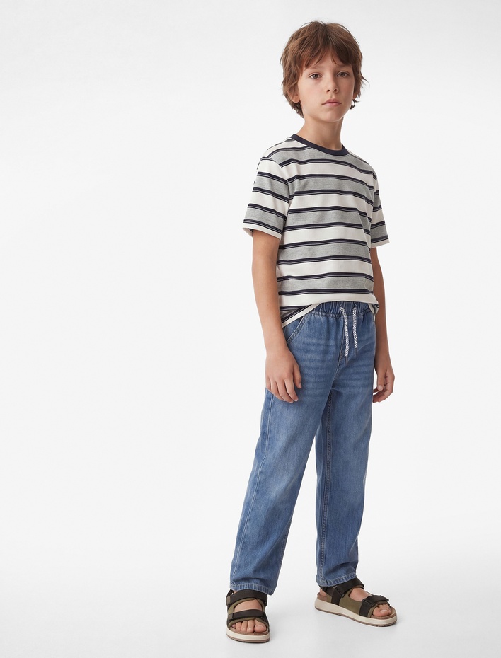 Erkek Çocuk Kısa Kollu Bisiklet Yaka Çizgili Oversize Tişört