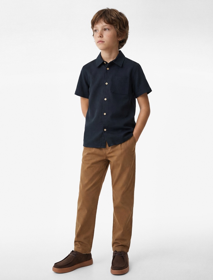 Erkek Çocuk Cepli Düğmeli Klasik Yaka Keten ve Viskon Karışımlı Kısa Kollu Gömlek