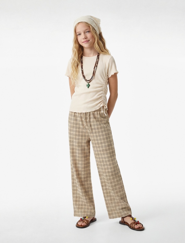 Kız Çocuk Pamuklu Büzgülü Bisiklet Yaka Kısa Kollu Tişört