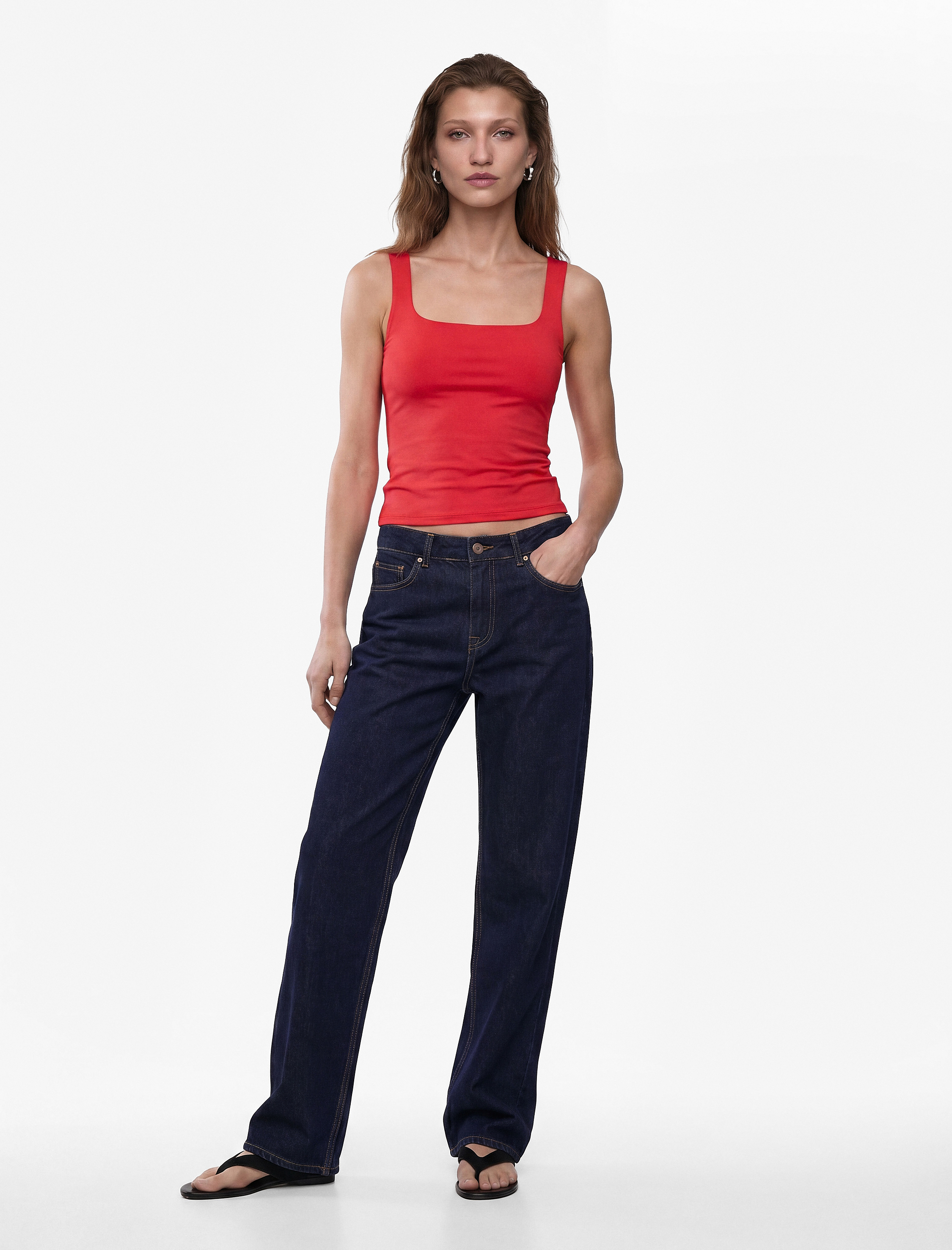   Slim Fit Yuvarlak Yaka Kolsuz Top