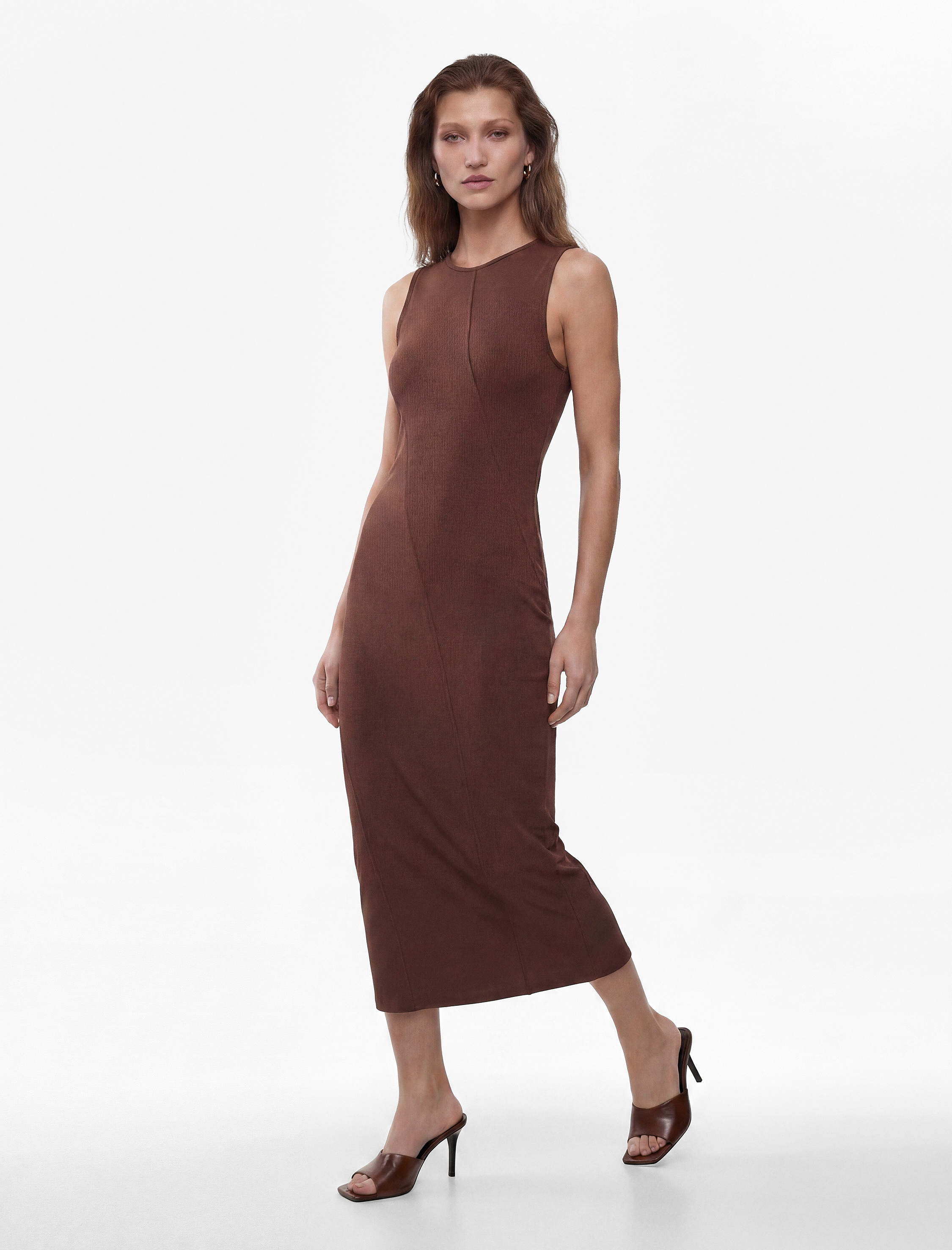   Viskon Karışımlı Slim Fit Yırtmaçlı Kolsuz Bisiklet Yaka Bodycon Kalem Uzun Elbise