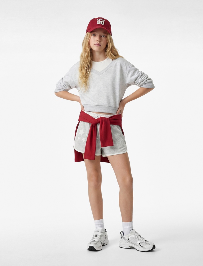 Kız Çocuk Beli Lastikli Yıldız Nakış Detaylı Şort