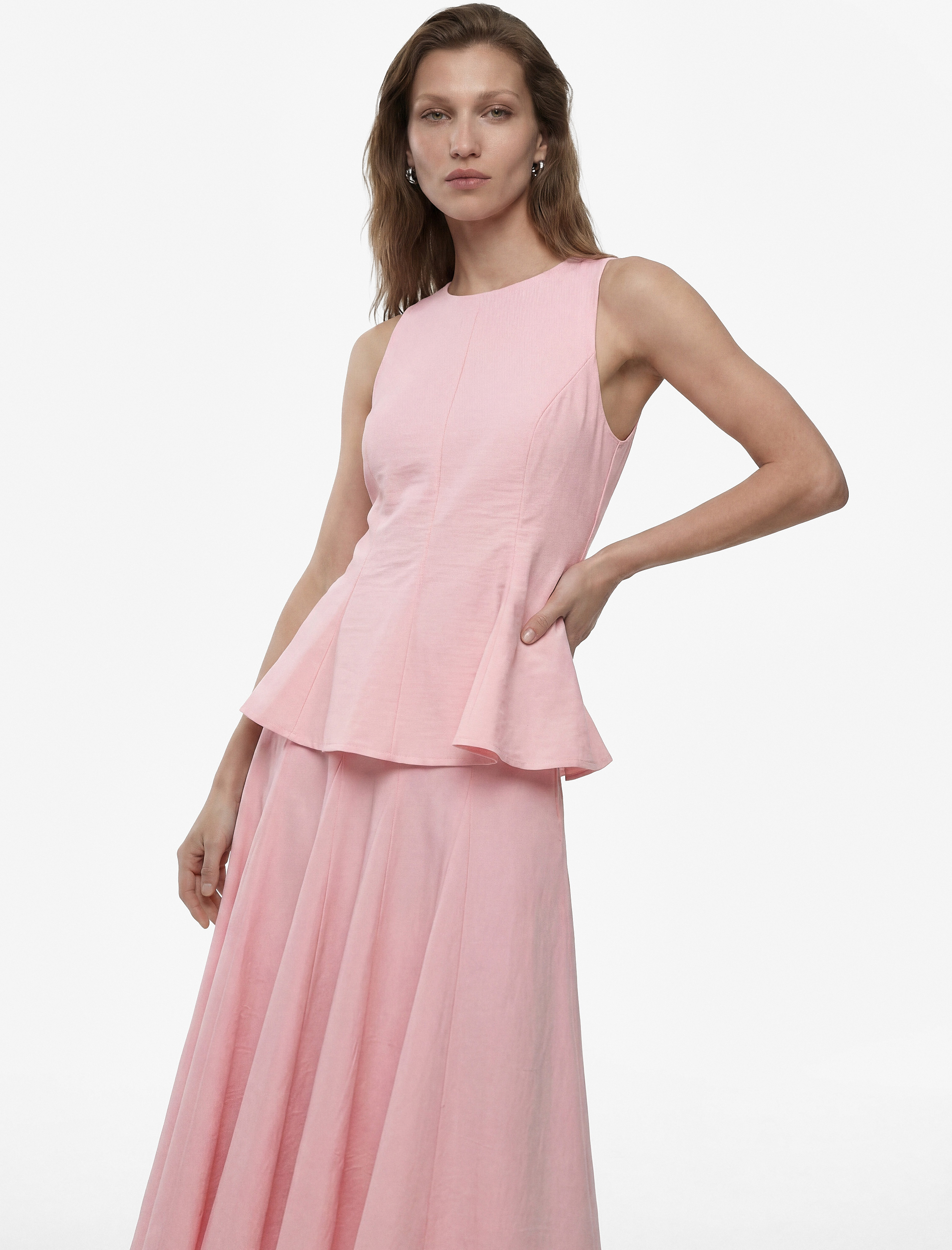   Pamuklu Slim Fit Bisiklet Yaka Kolsuz Peplum Bluz