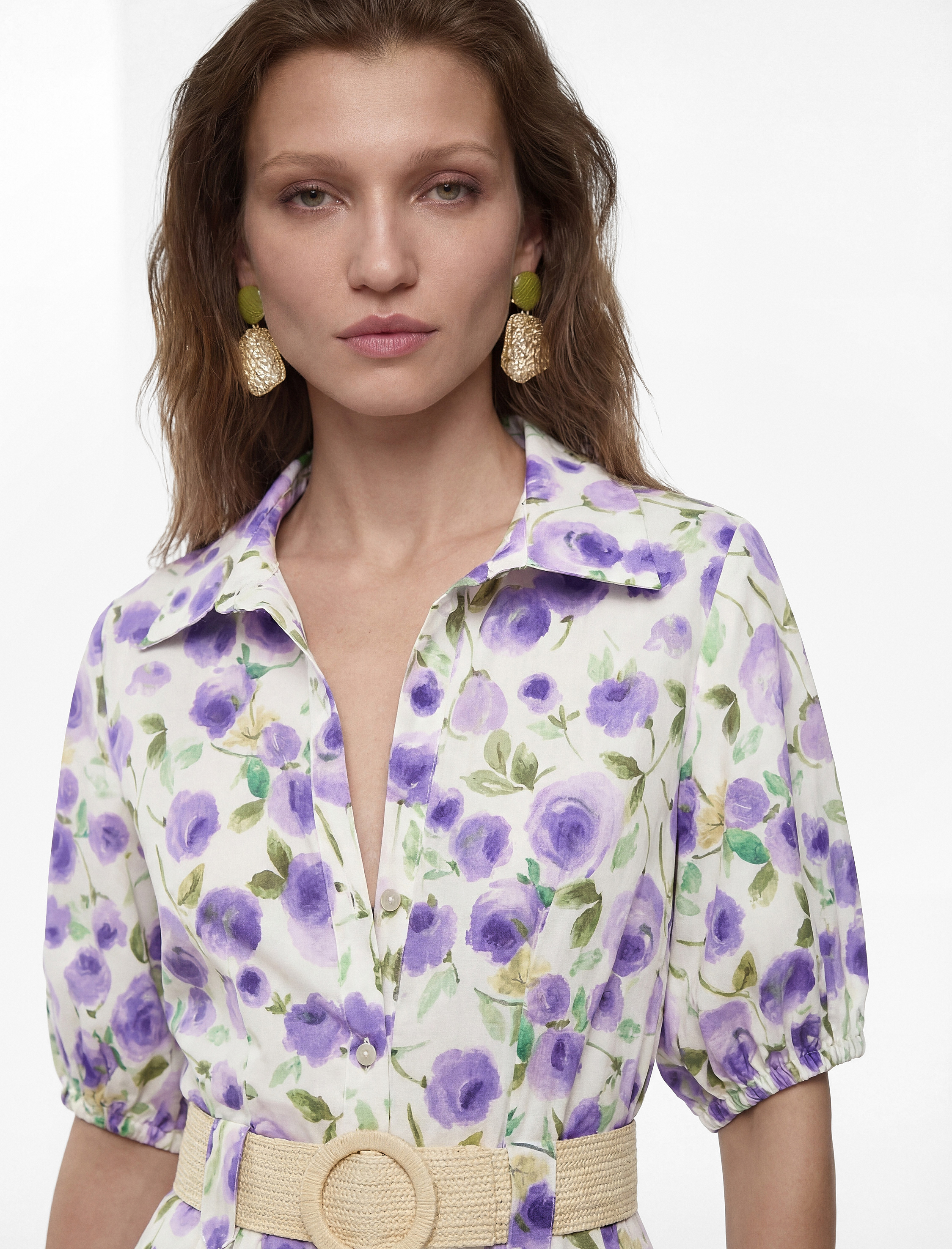   Düğmeli Kemer Detaylı Kısa Balon Kollu Uzun Çiçekli Poplin Gömlek Elbise