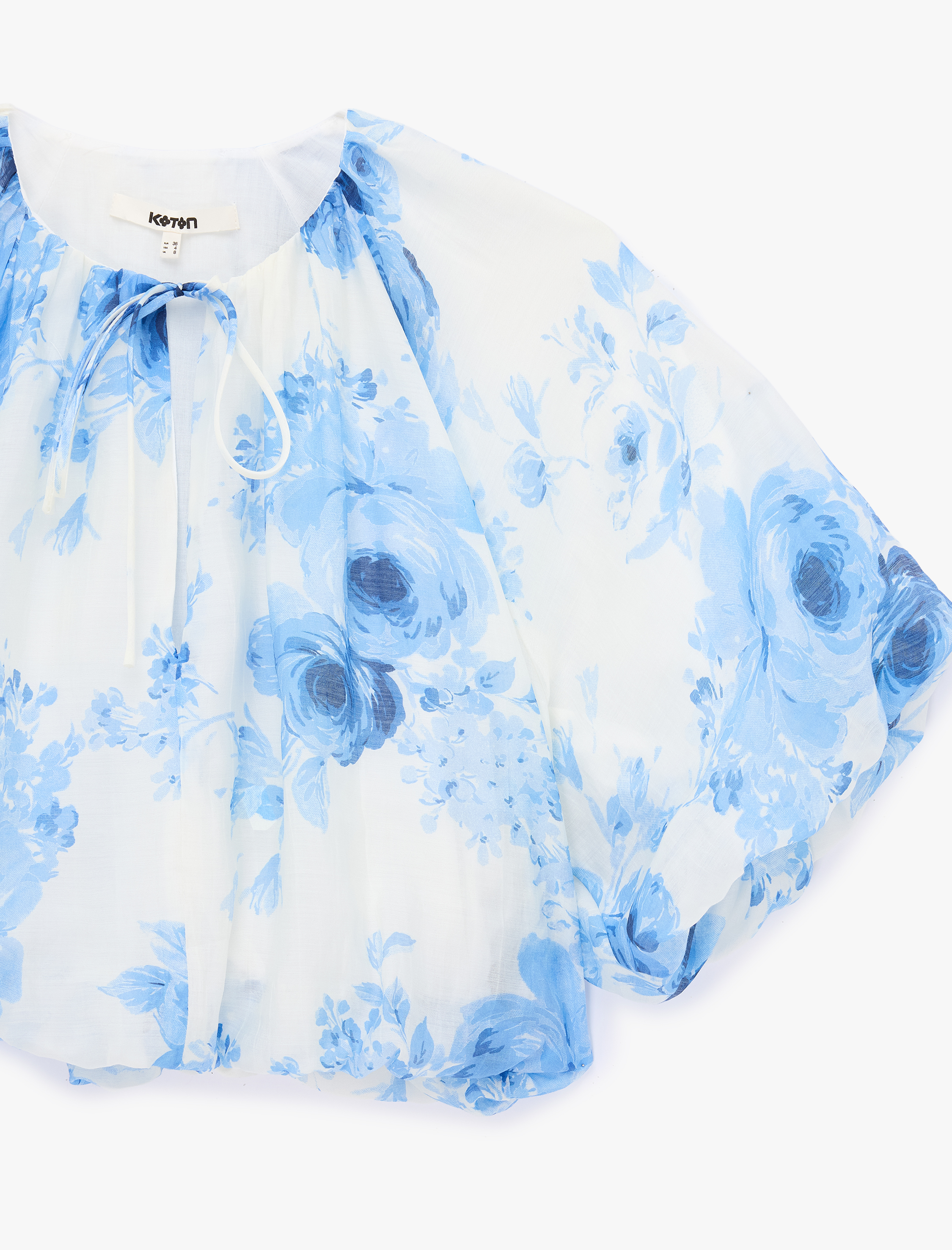   Bağcıklı Yuvarlak Yaka Kısa Balon Kollu Çiçekli Crop Bluz