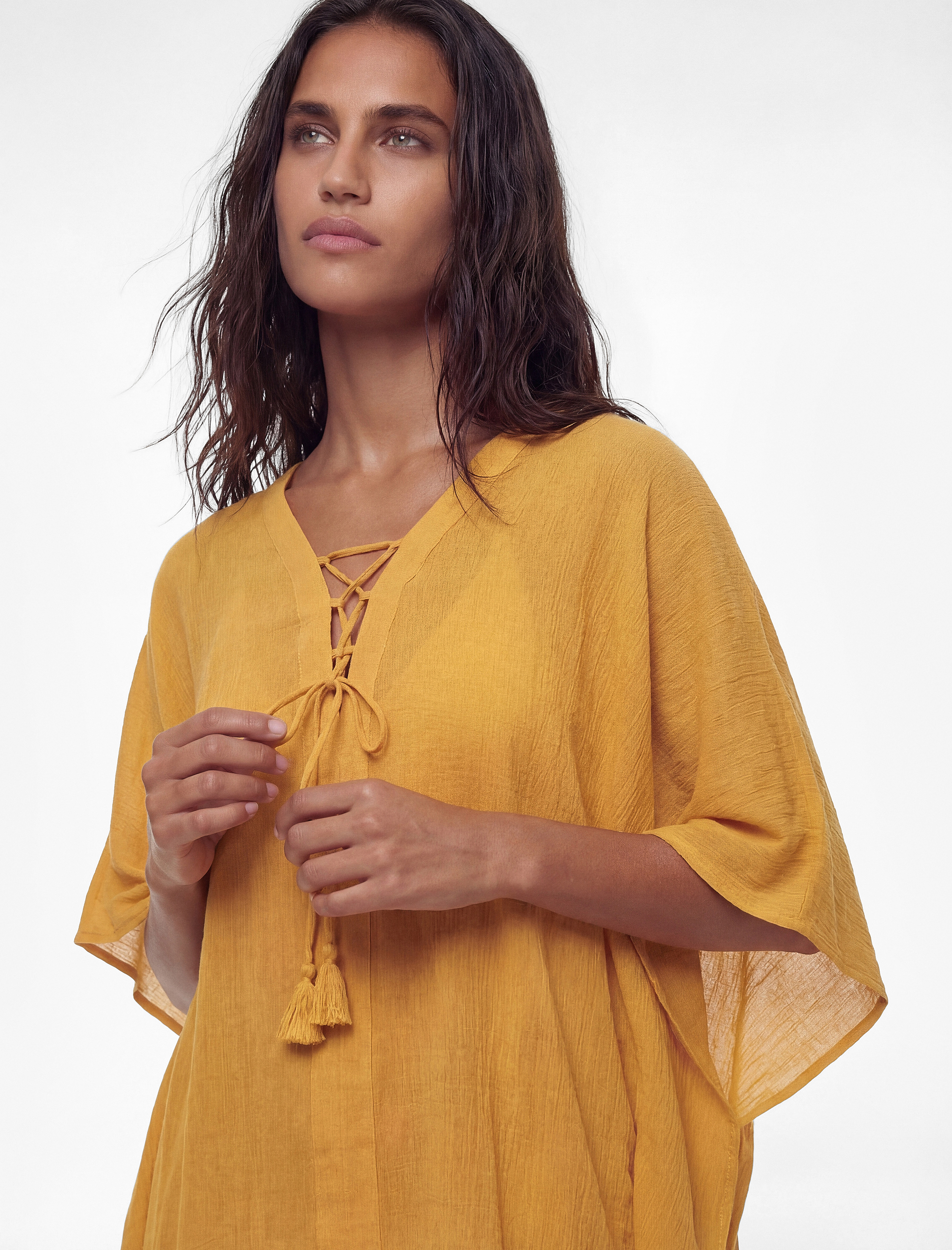   Pamuklu Kısa Yarasa Kol V Yaka Asimetrik Kesim Oversize Plaj Elbisesi