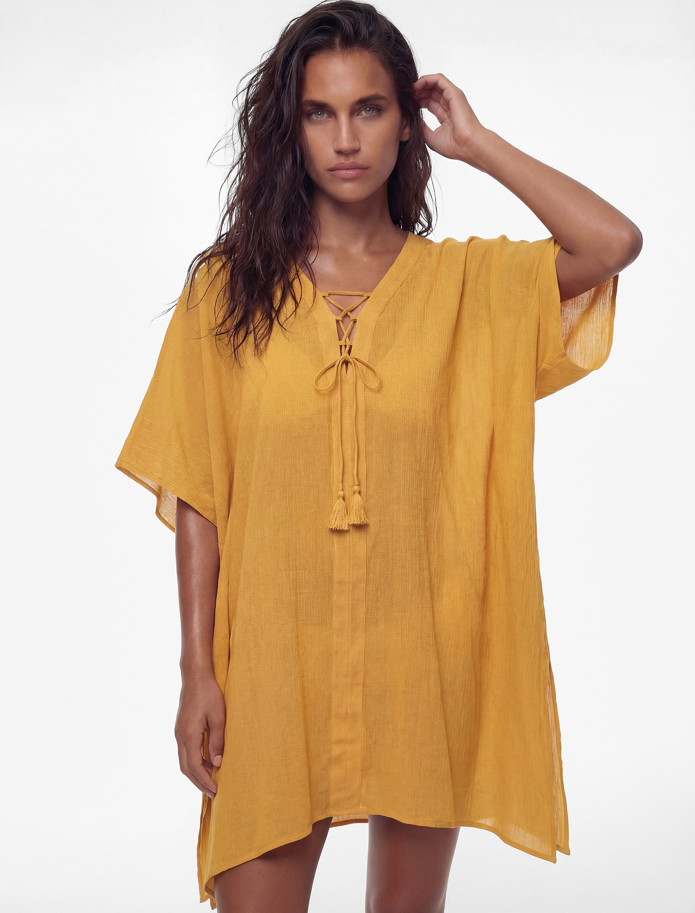   Pamuklu Kısa Yarasa Kol V Yaka Asimetrik Kesim Oversize Plaj Elbisesi