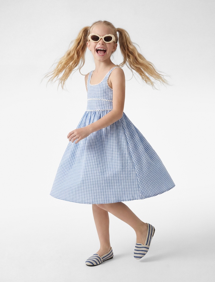 Kız Çocuk Gipe Detaylı A Kesim Kare Yaka Askılı Pötikareli Elbise