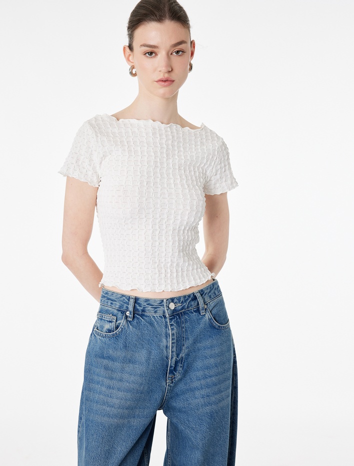  Bürümcük Kumaş Slim Fit Kısa Kollu Omzu Açık Kayık Yaka Bluz