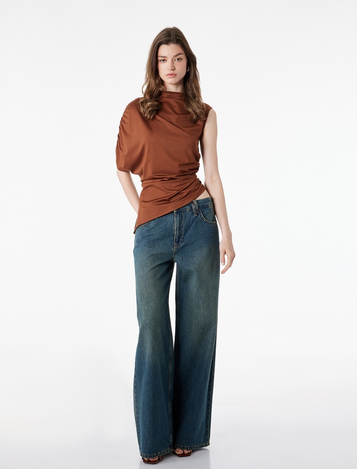  Slim Fit Asimetrik Kesim Drapeli Dik Yaka Bluz