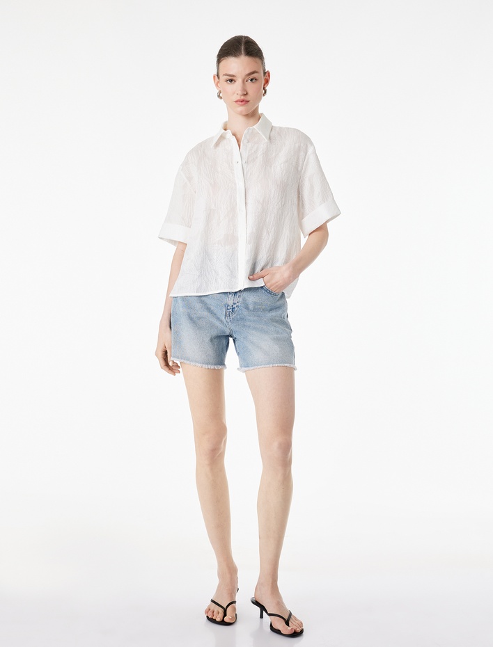  Viskon Karışımlı Yarı Transparan Klasik Yaka Kısa Kollu Gömlek